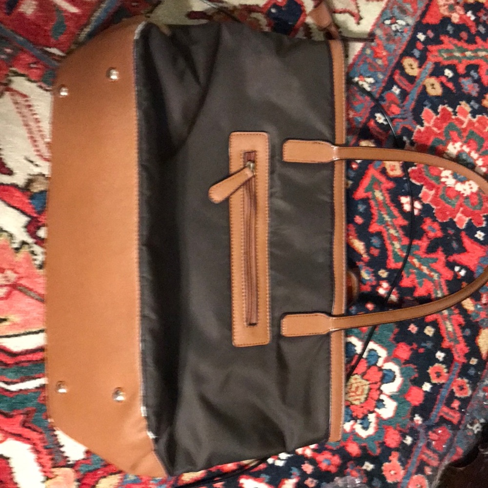 Bag - Picture 2 of 6